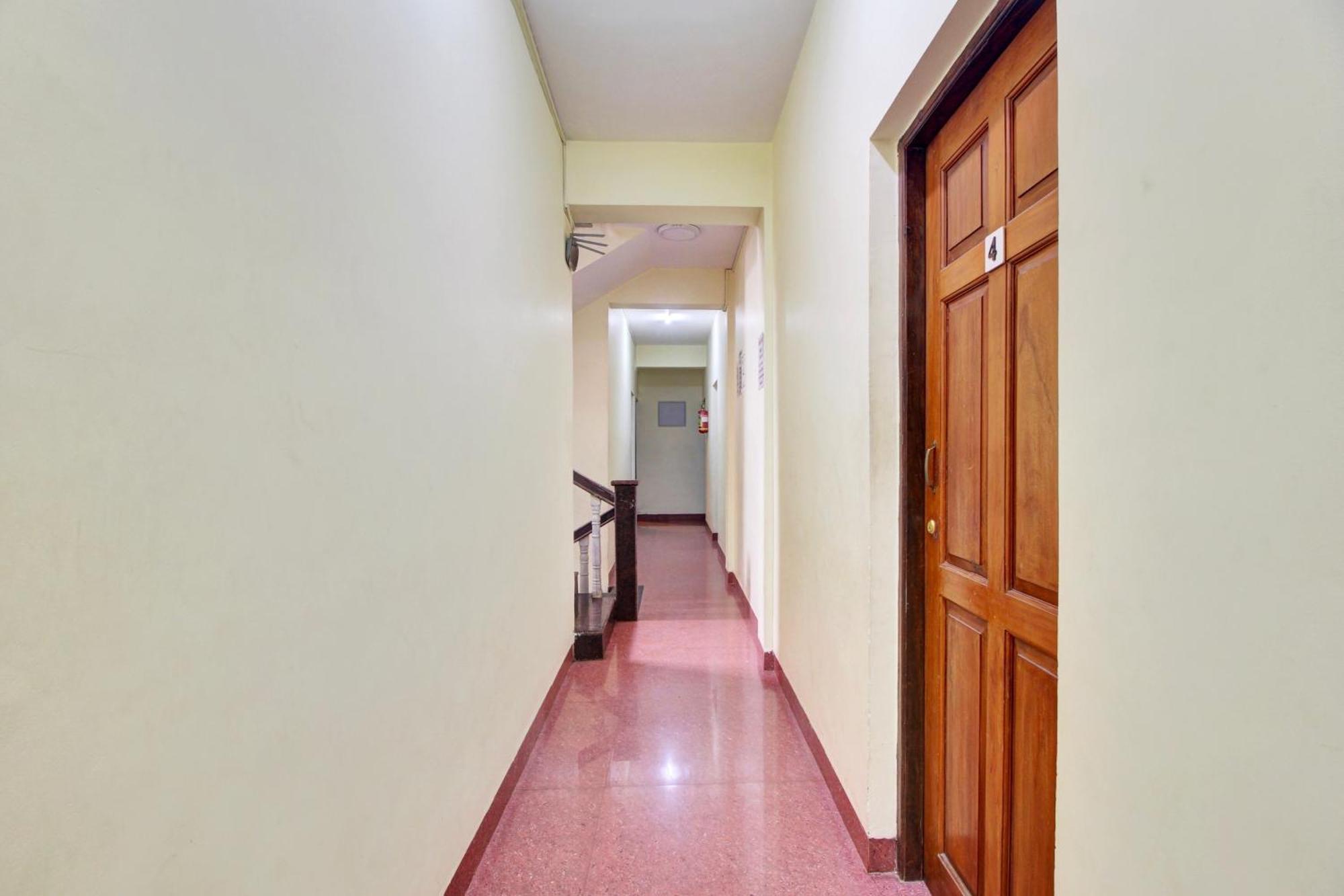 Hotel O Ferns Guest House กาลังกูติ ภายนอก รูปภาพ