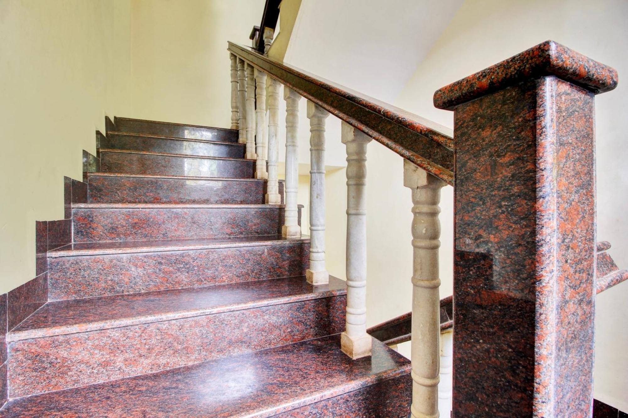 Hotel O Ferns Guest House กาลังกูติ ภายนอก รูปภาพ