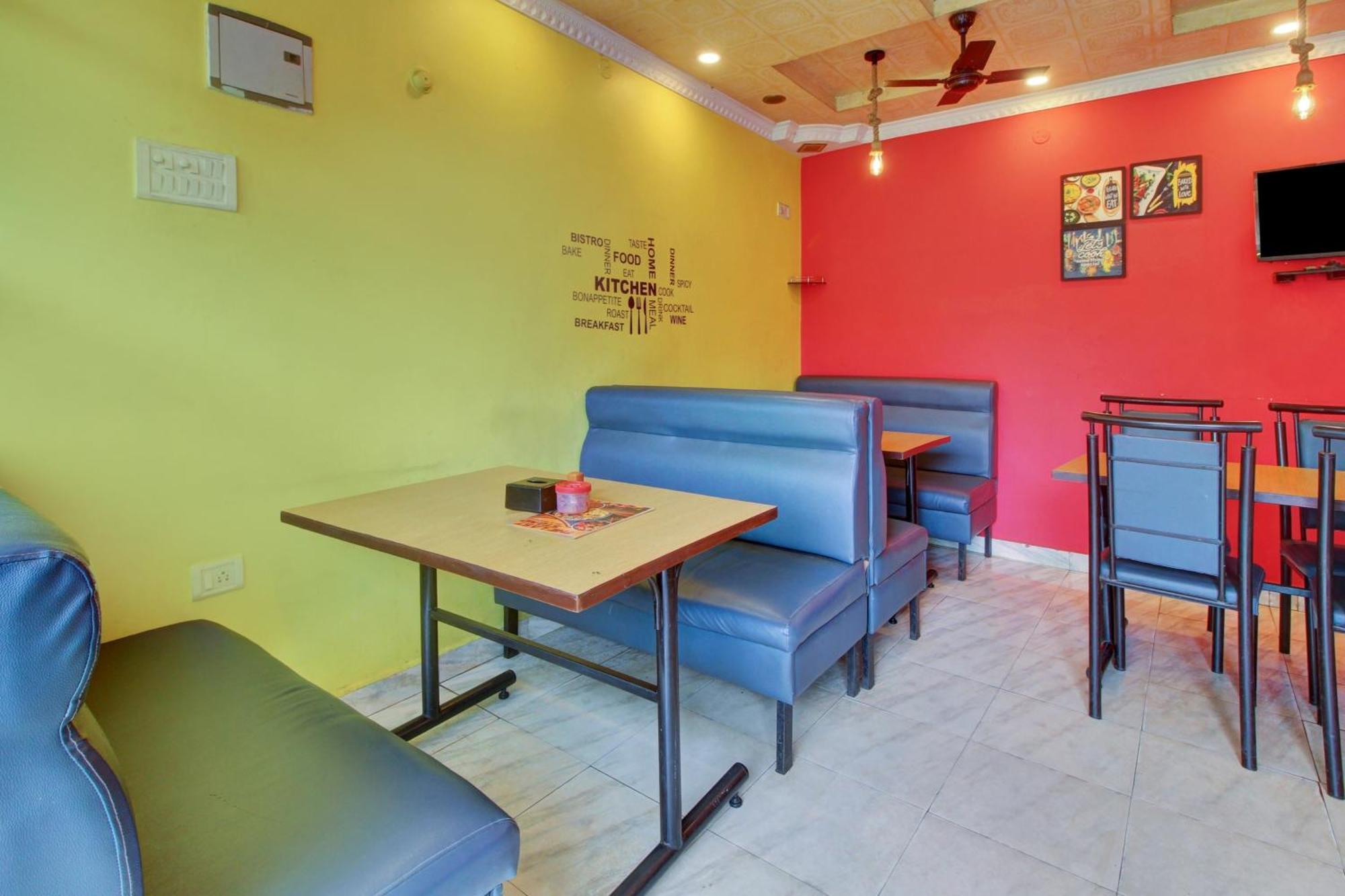 Hotel O Ferns Guest House กาลังกูติ ภายนอก รูปภาพ